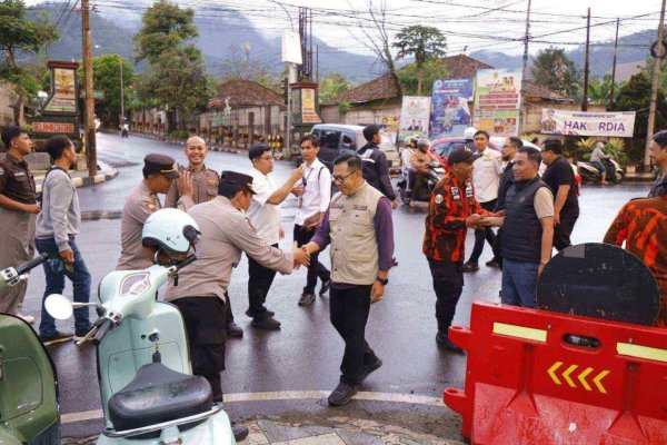 Pastikan Pengamanan, Forkopimda Kota Batu Tinjau Pos Pengamanan Nataru