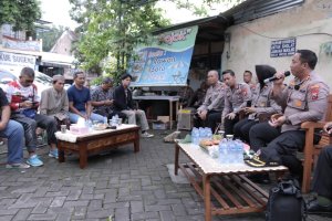 Gelar Jumat Curhat dan Vaksinasi, Polresta Malang Kota Wadahi Aspirasi Masyarakat