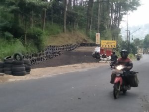 Portal Di Jalan Bukit Klemuk Kurangi Angka Kecelakaan