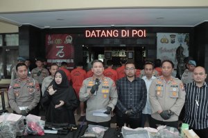 Polresta Malang Kota Tetapkan 7 Orang Tersangka, Insiden Kericuhan di Kantor Arema FC