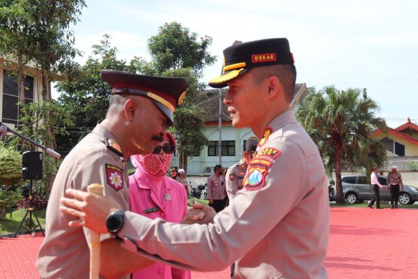 Kapolres Batu AKBP Oskar, Pimpin UKP Pengabdian Anggota