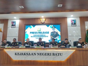 Kejari Batu Gelar Konferensi Pers Terkait dengan Hasil Capaian Kinerja Tahun 2025