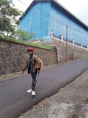 Terinspirasi Program Mbatu SAE, Eko Pramono Pengamen Disabilitas Ciptakan Lagu dengan Judul Batu Kota Surgawi