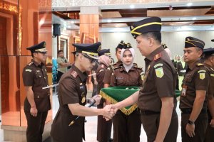 Kajati Jatim, Dr. Kuntadi Pimpin Sertijab Kajari Batu, Pesan Curahkan Keahlian, Kemampuan Manajerial dan Pengetahuan