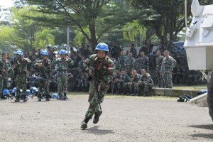 Latihan Naik Turun Ranpur Dilaksanakan Oleh Prajurit Indo RDB XXXIX-G MONUSCO Guna Kesiapan Pelaksanaan Tugas Di Congo