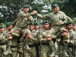 Tak Ingin Berpisah Dengan Prajurit Diakhir Masa Jabatannya, Bapak Pangkostrad Semakin Dekat Dengan Prajurit