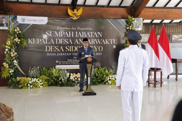 Wali Kota Nurochman Lantik Kades PAW Sidomulyo, Tekankan Integritas Dan Prinsip Keterbukaan