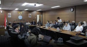 Jumpa Pers Perdana, Ketua Dewan Pers Ninik: Kemerdekaan Pers Didukung Masyarakat yang Berani dan Terbuka