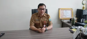 Pemkot Batu Melalui DLH Berikan Penghargaan Adiwiyata 2025 kepada 5 SD dan SMP di Kota Batu