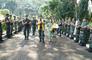 Kunjungan Kerja Pangdivif 2 Kostrad ke Satuan Brigif 9/DY/2 Kostrad