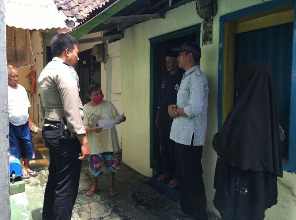 Bhabinkamtibmas Desa Pesanggrahan Aipda Agung, Pertemukan Orang Hilang dengan Keluarganya