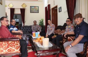 Kepolisian Resor Batu Polda Jatim Kembali Gelar Jumat Curhat Rutin Guna Solusi Permasalahan Di Masyarakat