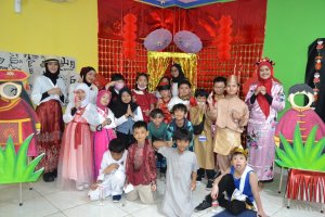 Mengelilingi Dunia dalam Sehari: Keseruan Inspiring Story Class di Kak Seto School
