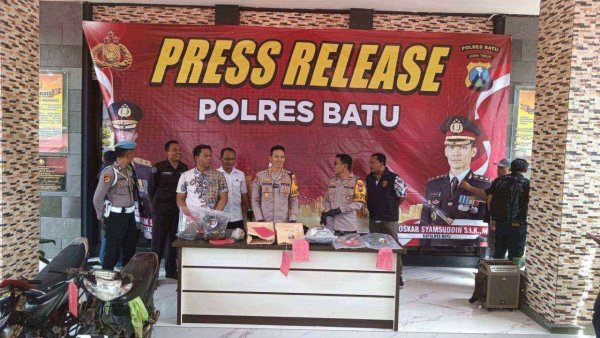 Pelaku Kasus Pembunuhan Di Pujon Diamankan Jajaran Satreskrim Polres Batu